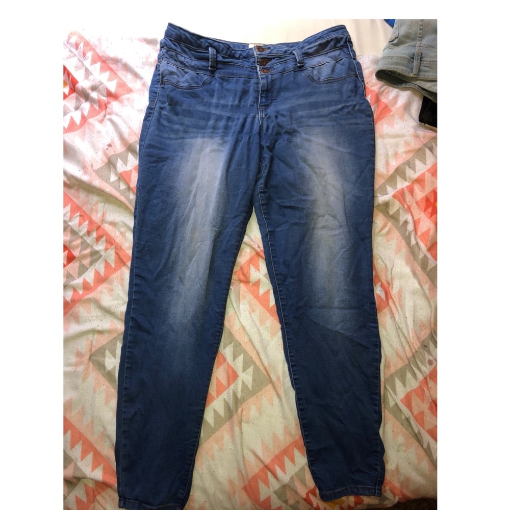 Women’s Jeans